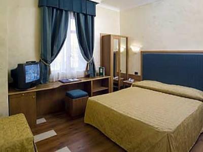 Hotel Dello Stretto Μεσίνα Δωμάτιο φωτογραφία